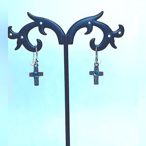 Silpada Rare HTF Petite Sterling Silver Engraved Cross w/Blue CZ’s Wire Earrings